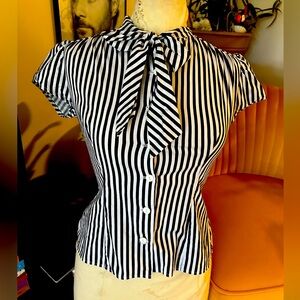 Heart of Haute Striped Blouse 🖤🤍
